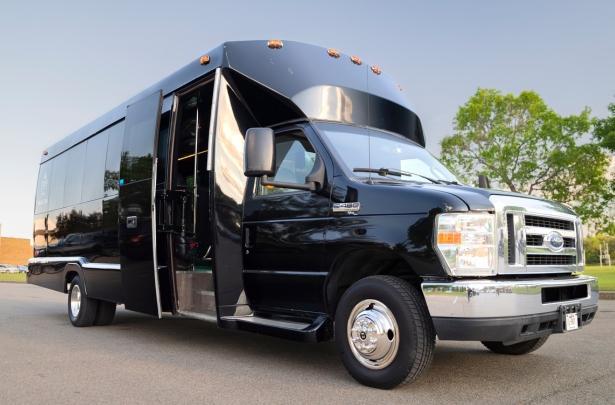 Black Ford E450 Exterior
