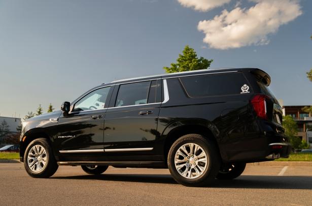 Black-GMC-Yukon-Denali-XL-Exterior